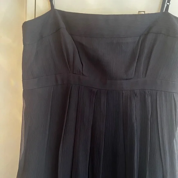 Parameter Black Dress
Final Markdown - Picture 4 of 6